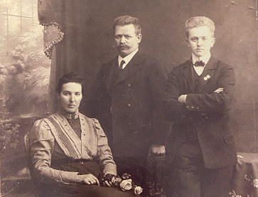 Großvater Josef Türk mit seinen Eltern Philipp und Theresia